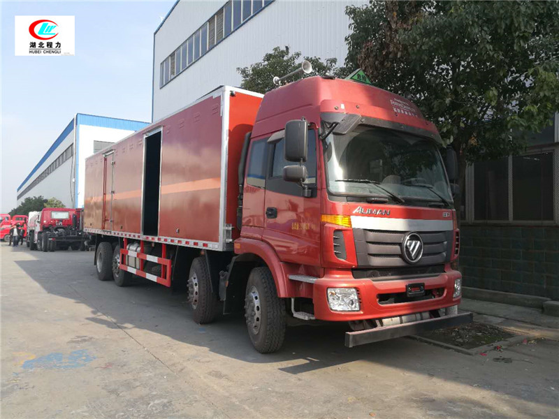 歐曼前四后六9.45米易燃液體廂式運輸車【三類】