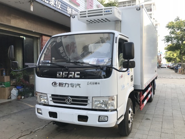 (廂長4.0米)東風多利卡冷藏車