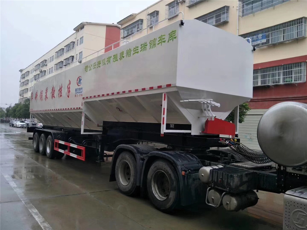 半掛【60-66立方】散裝飼料運(yùn)輸車